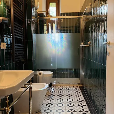 شقة Center